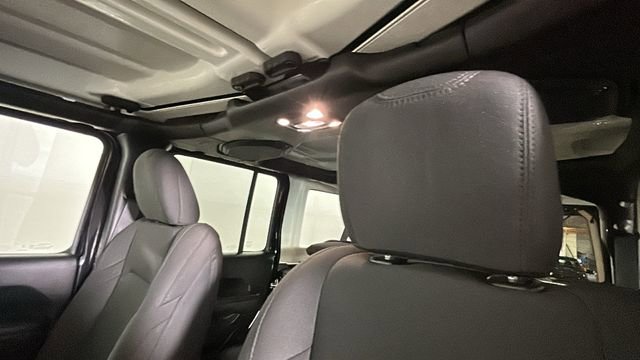 Used 2023 Jeep Wrangler Unlimited Sport w/ Cold Weather Group AWD/4WD image 12