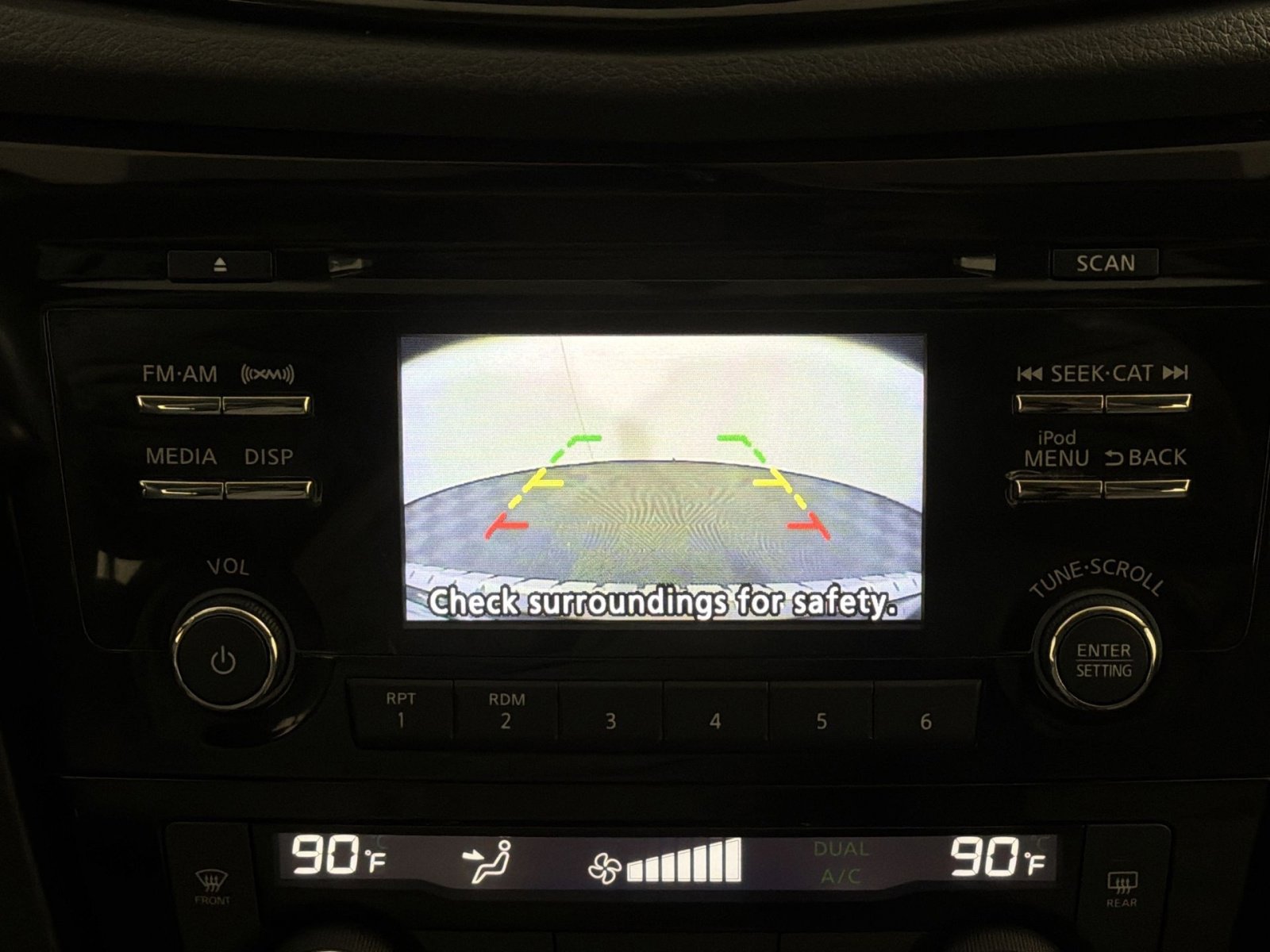 Used 2018 Nissan Rogue Sport SV image 19