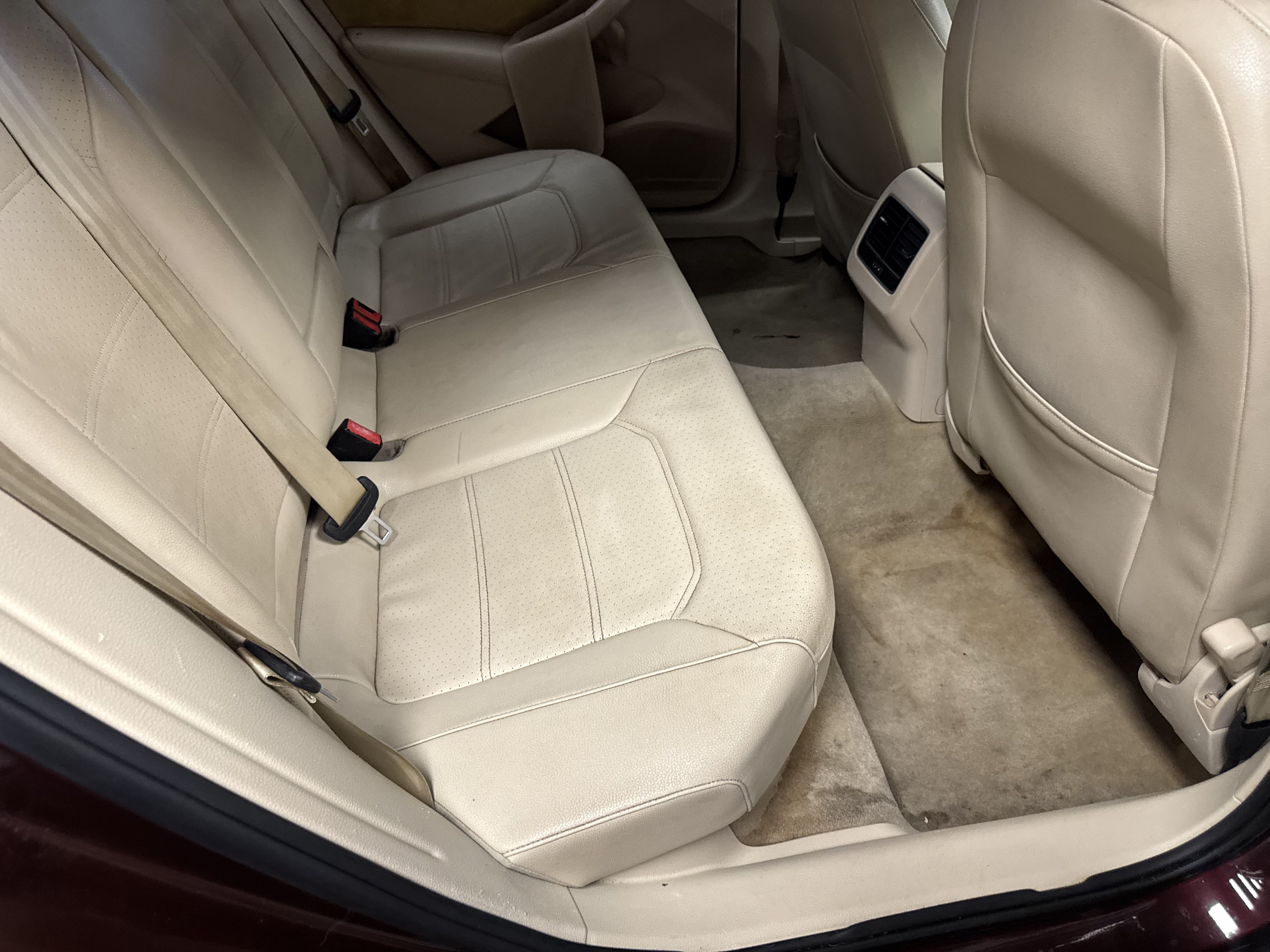 Used 2013 Volkswagen Passat 2.5 SE FWD image 12