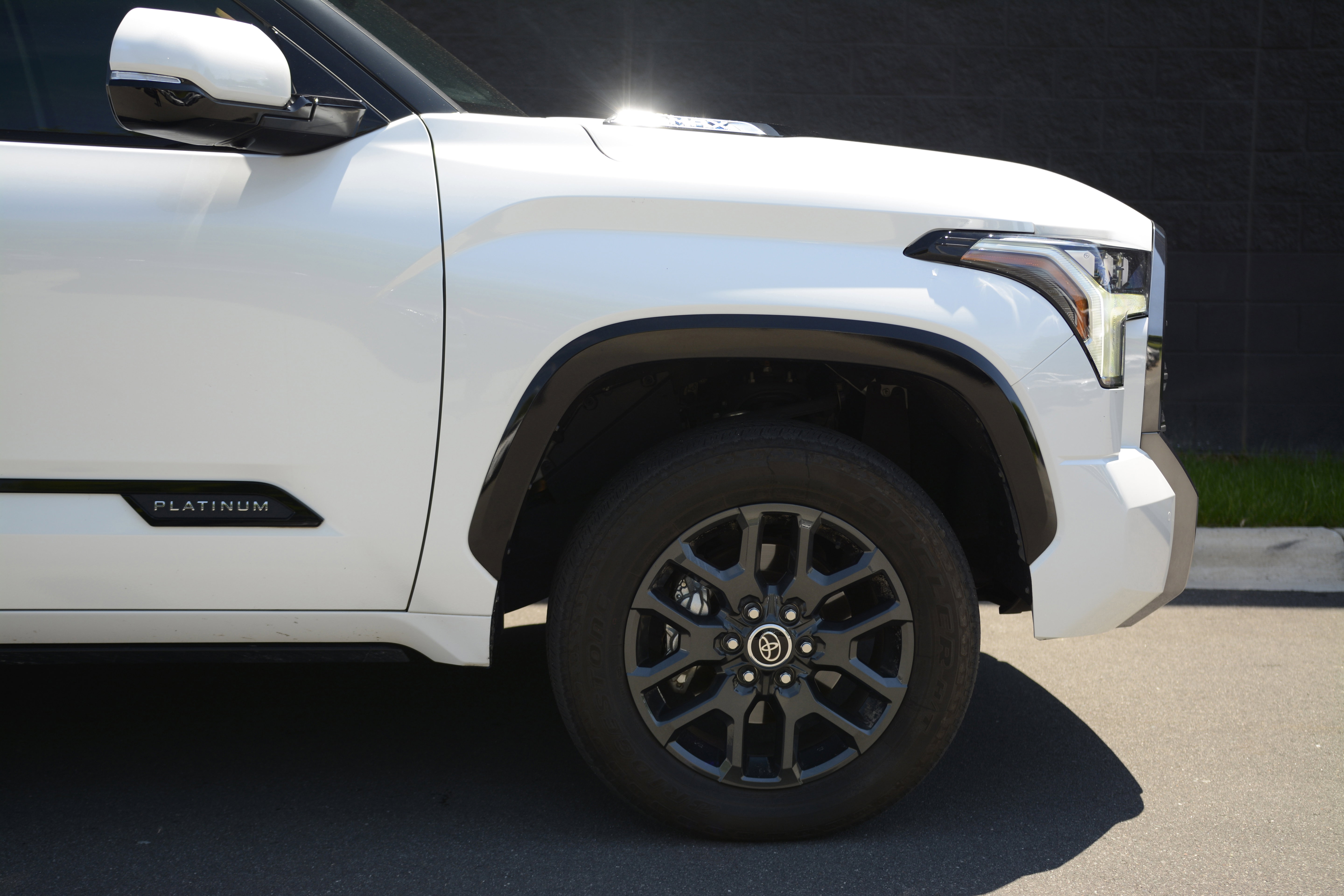 Used 2023 Toyota Tundra Platinum AWD/4WD image 11