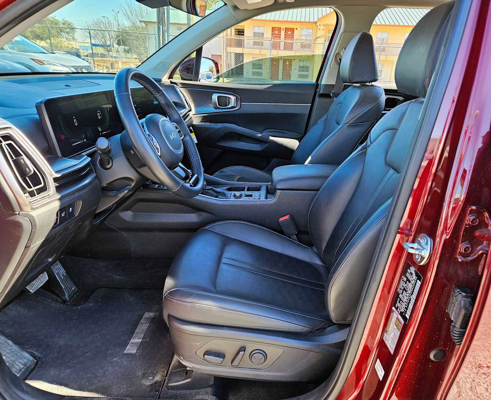 Certified 2024 Kia Sorento EX w/ Panoramic Sunroof Package image 15