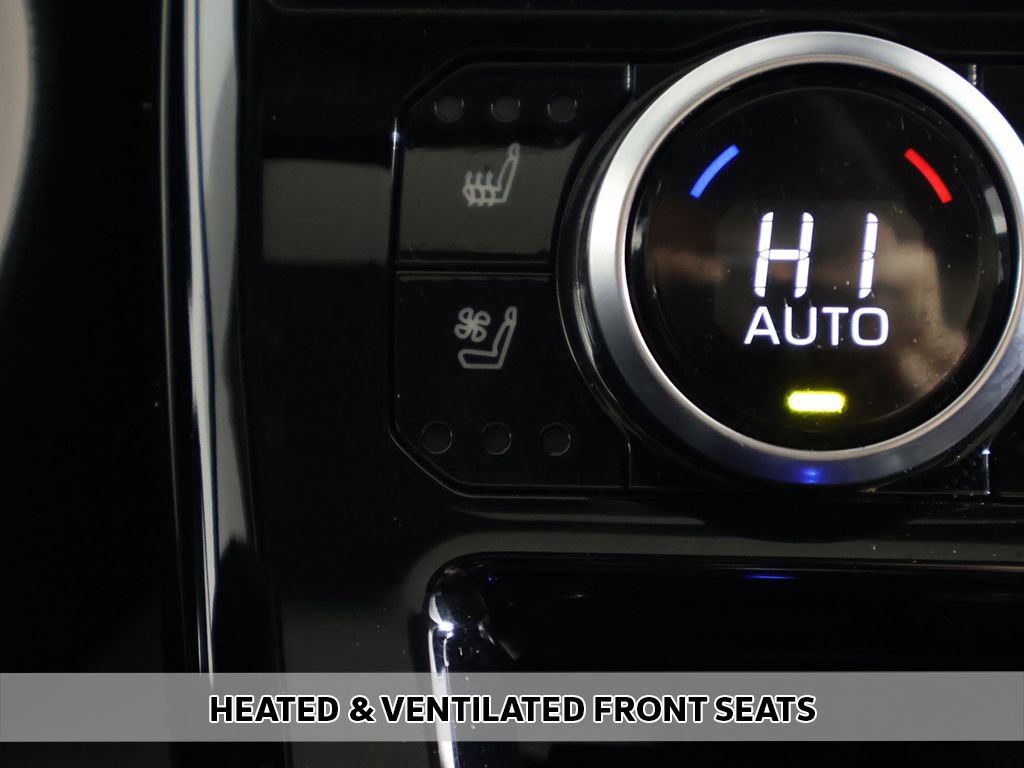 Used 2023 Toyota Highlander Limited AWD/4WD image 8