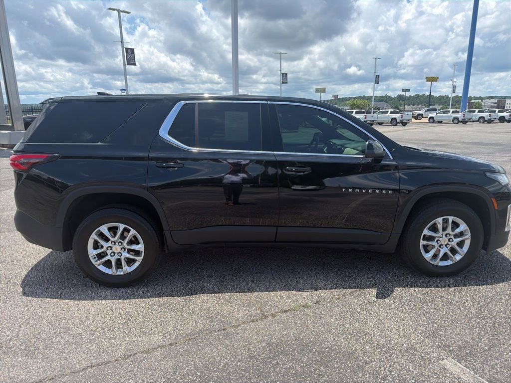 Used 2024 Chevrolet Traverse LS FWD image 6