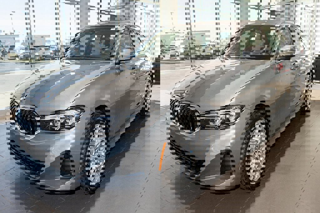 New 2026 BMW 330i xDrive 330i NA xDrive image 3