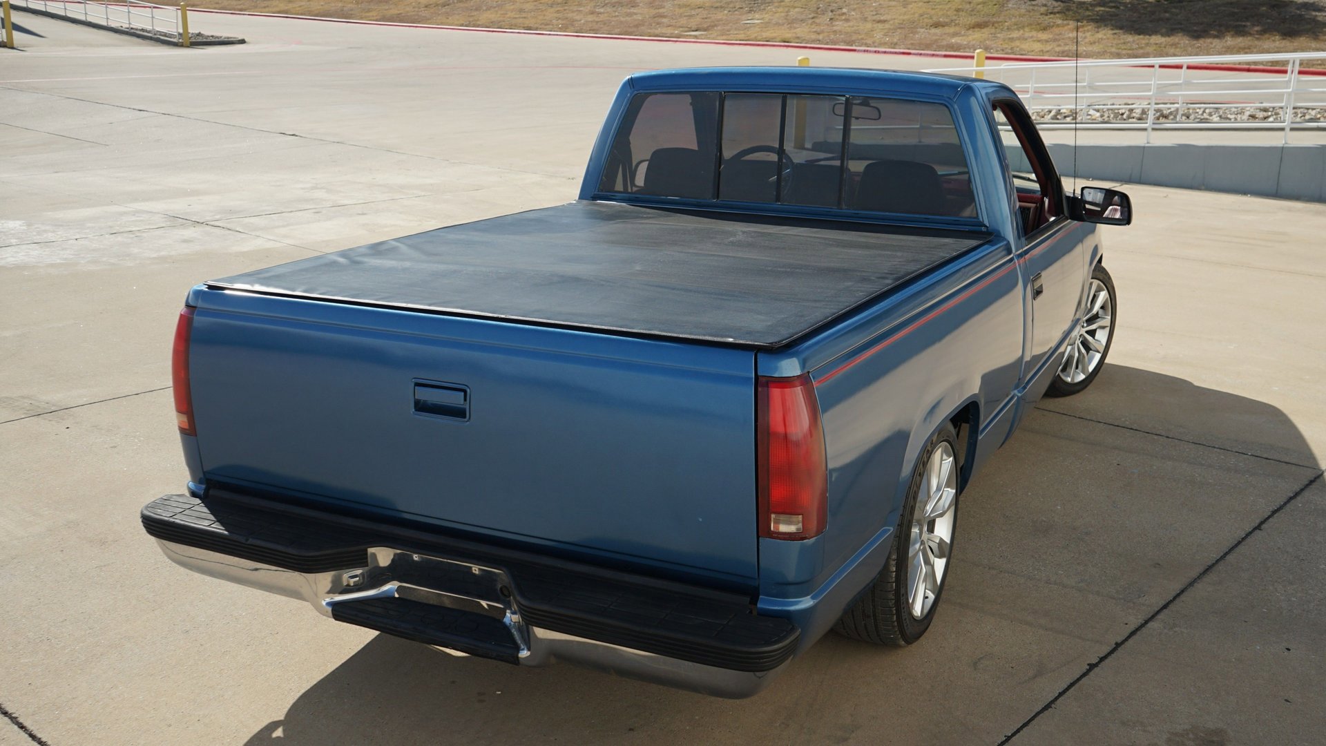 Used 1990 Chevrolet Silverado 1500 2WD Regular Cab image 14