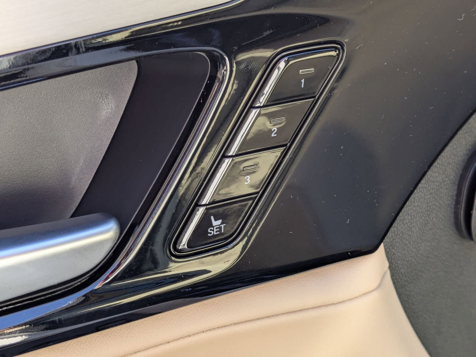Certified 2026 Acura MDX w/ Technology Package FWD image 20