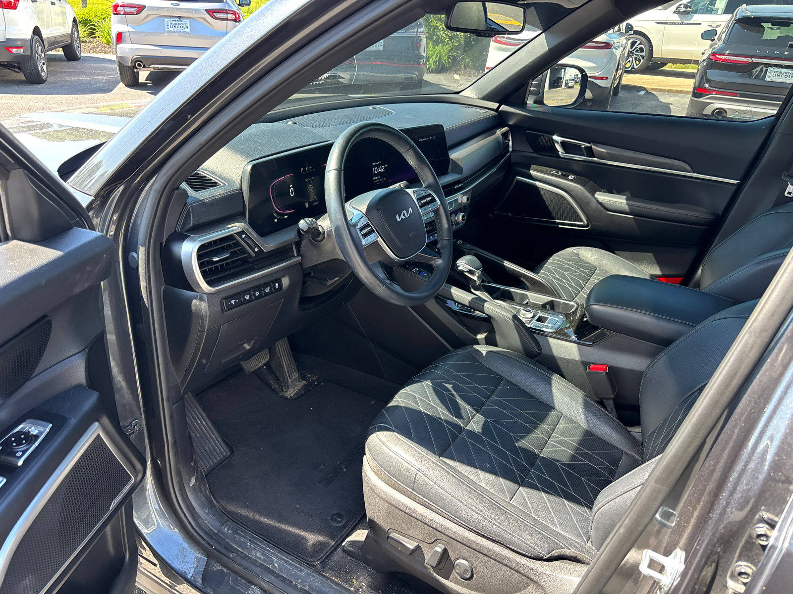 Used 2024 Kia Telluride EX X-Line AWD/4WD image 25