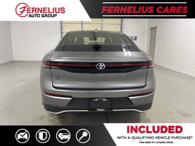 Used 2023 Toyota Crown AWD/4WD image 6