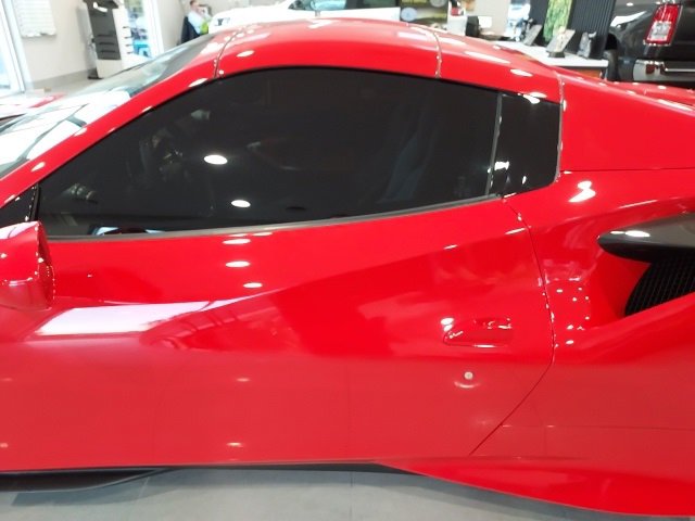 Used 2021 Ferrari F8 Tributo image 14