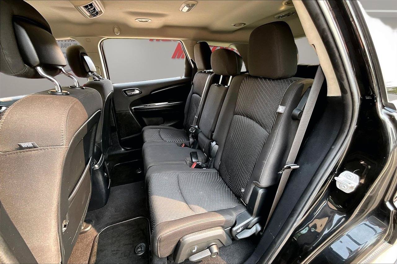 Used 2016 Dodge Journey SXT w/ Comfort/Convenience Group AWD/4WD image 23