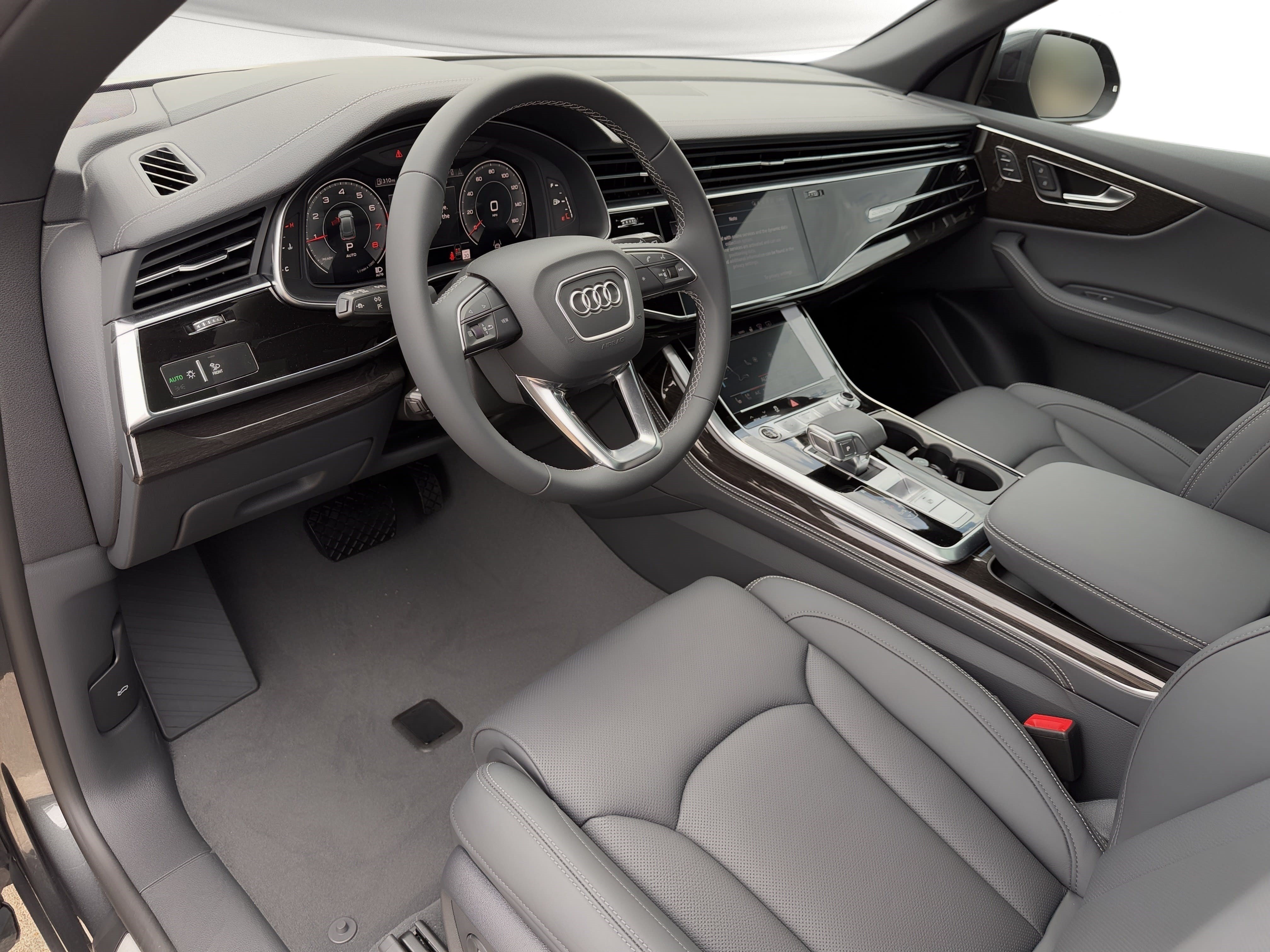 New 2027 Audi Q8 Prestige AWD/4WD image 4