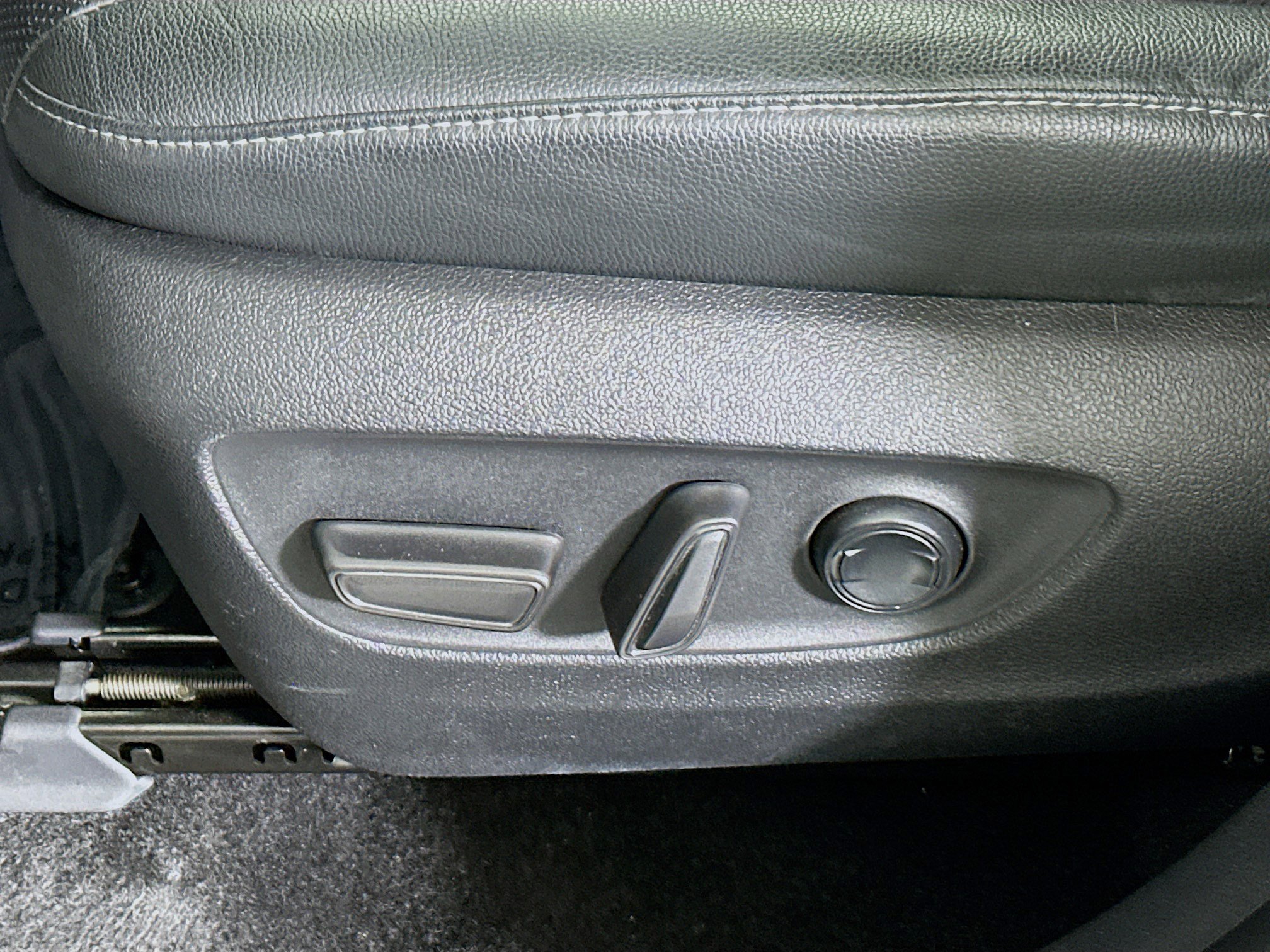 Used 2024 Toyota Grand Highlander Limited image 13