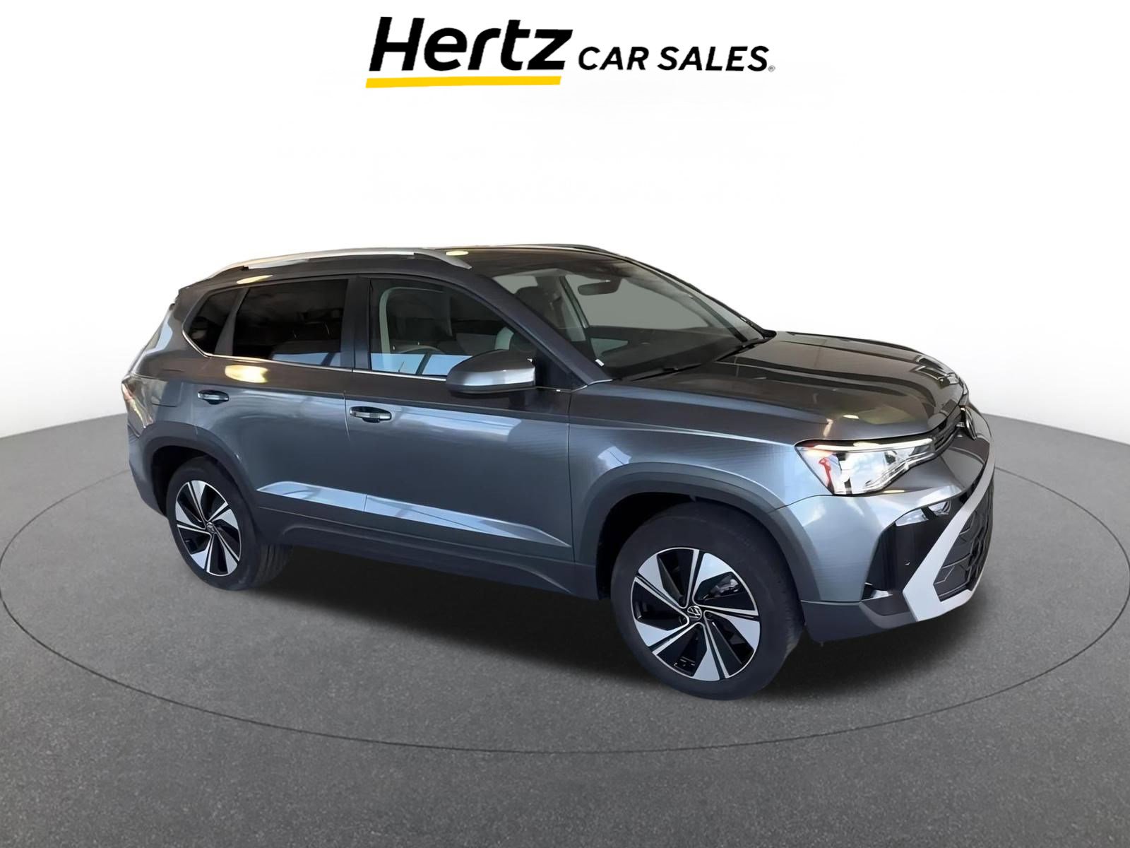 Used 2025 Volkswagen Taos SE image 1