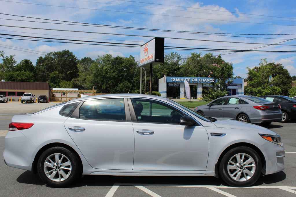 Used 2016 Kia Optima LX image 4