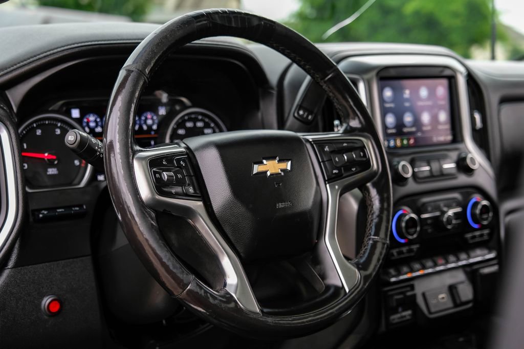 Used 2020 Chevrolet Silverado 2500 LTZ w/ LTZ Premium Package AWD/4WD image 14