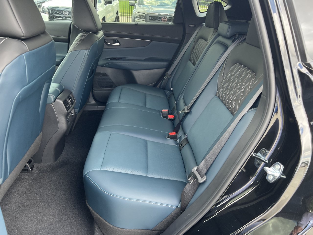 New 2026 Nissan Murano Platinum w/ Cargo Package AWD/4WD image 16
