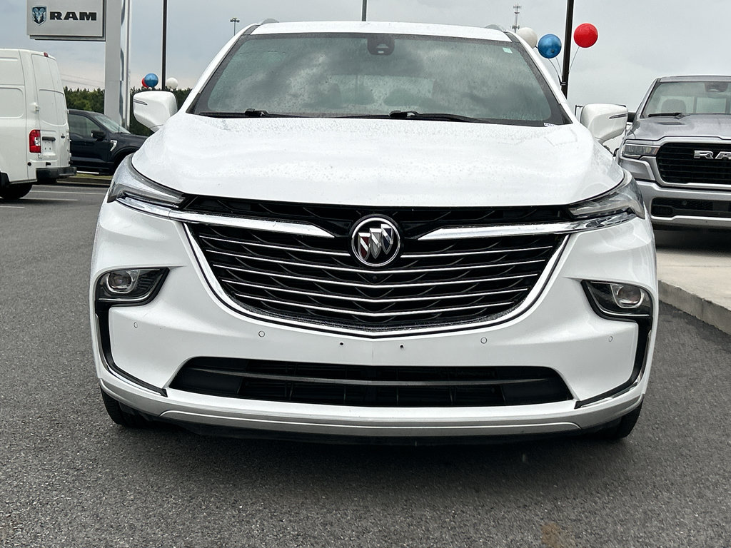 Used 2024 Buick Enclave Premium AWD/4WD image 3