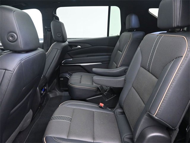 Used 2026 Chevrolet Traverse High Country image 18