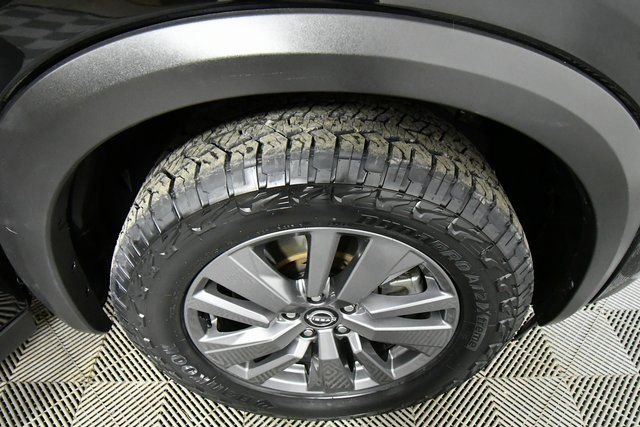 Used 2024 Nissan Pathfinder SV image 17