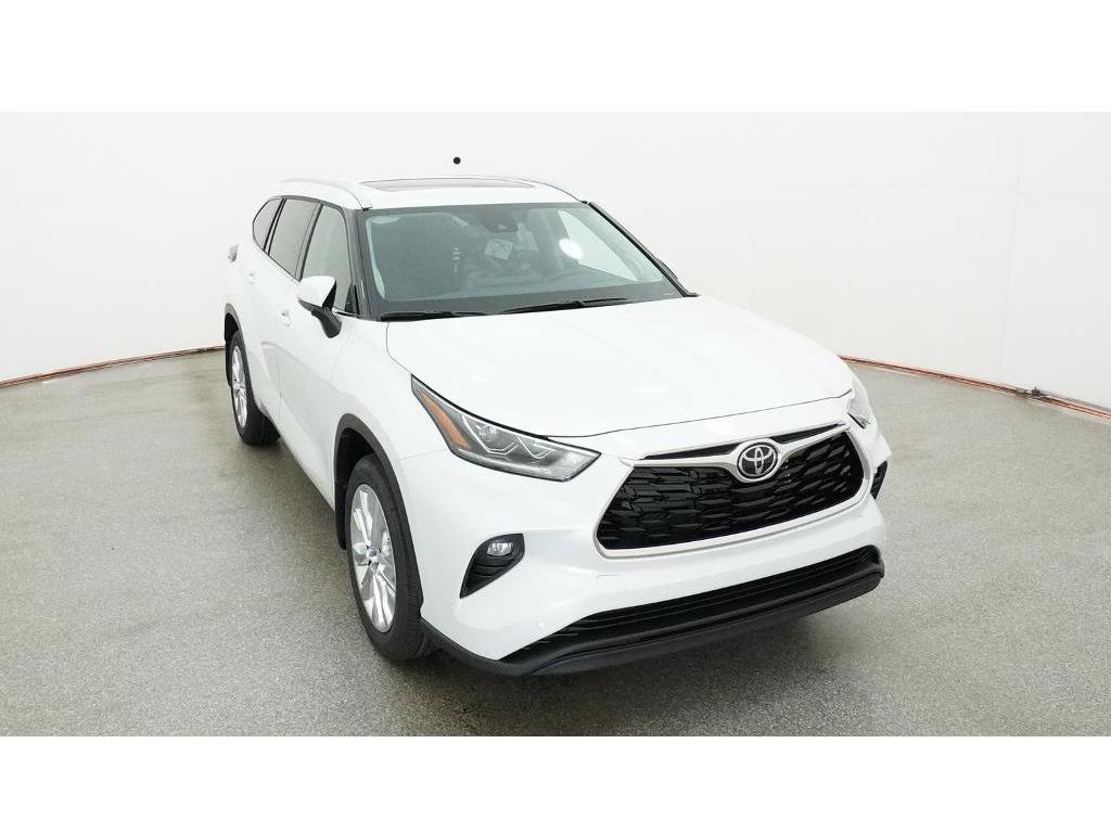 New 2026 Toyota Highlander Limited AWD/4WD image 14