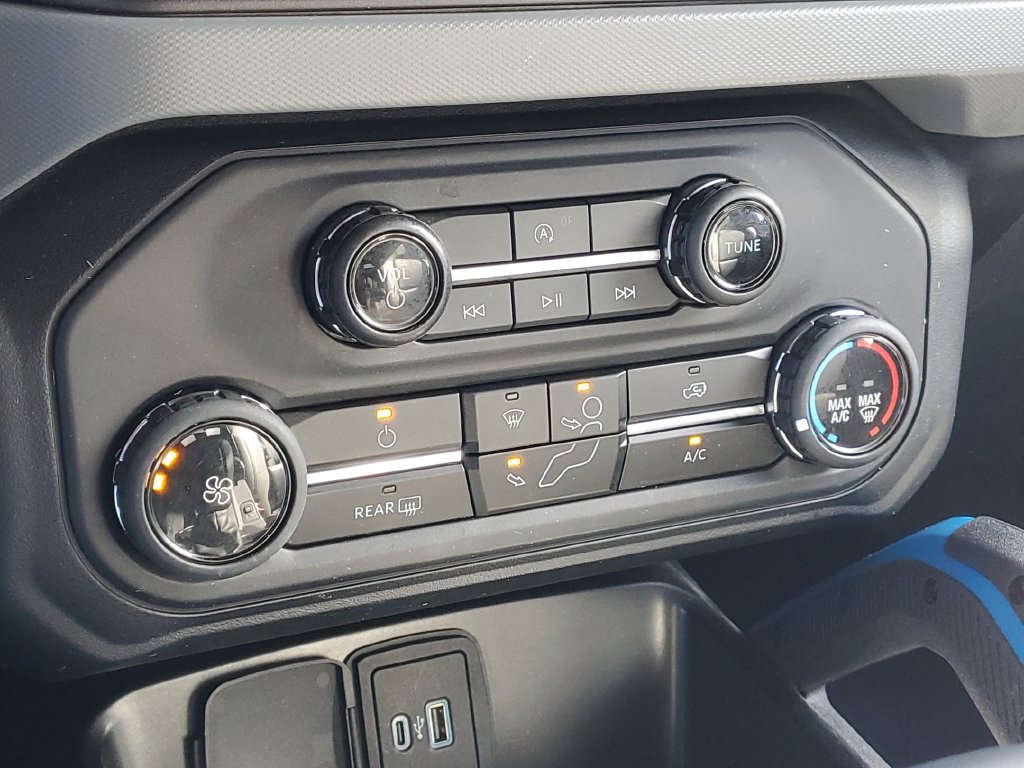 Certified 2023 Ford Bronco Black Diamond AWD/4WD image 27