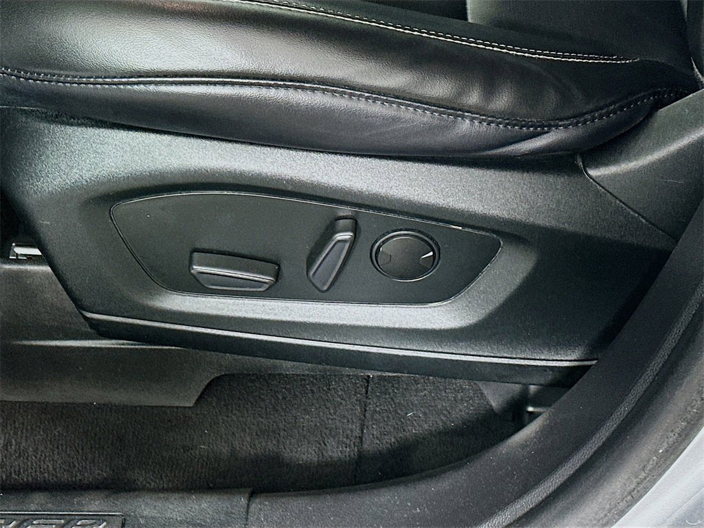 Used 2021 Ford Explorer XLT w/ Equipment Group 202A image 23