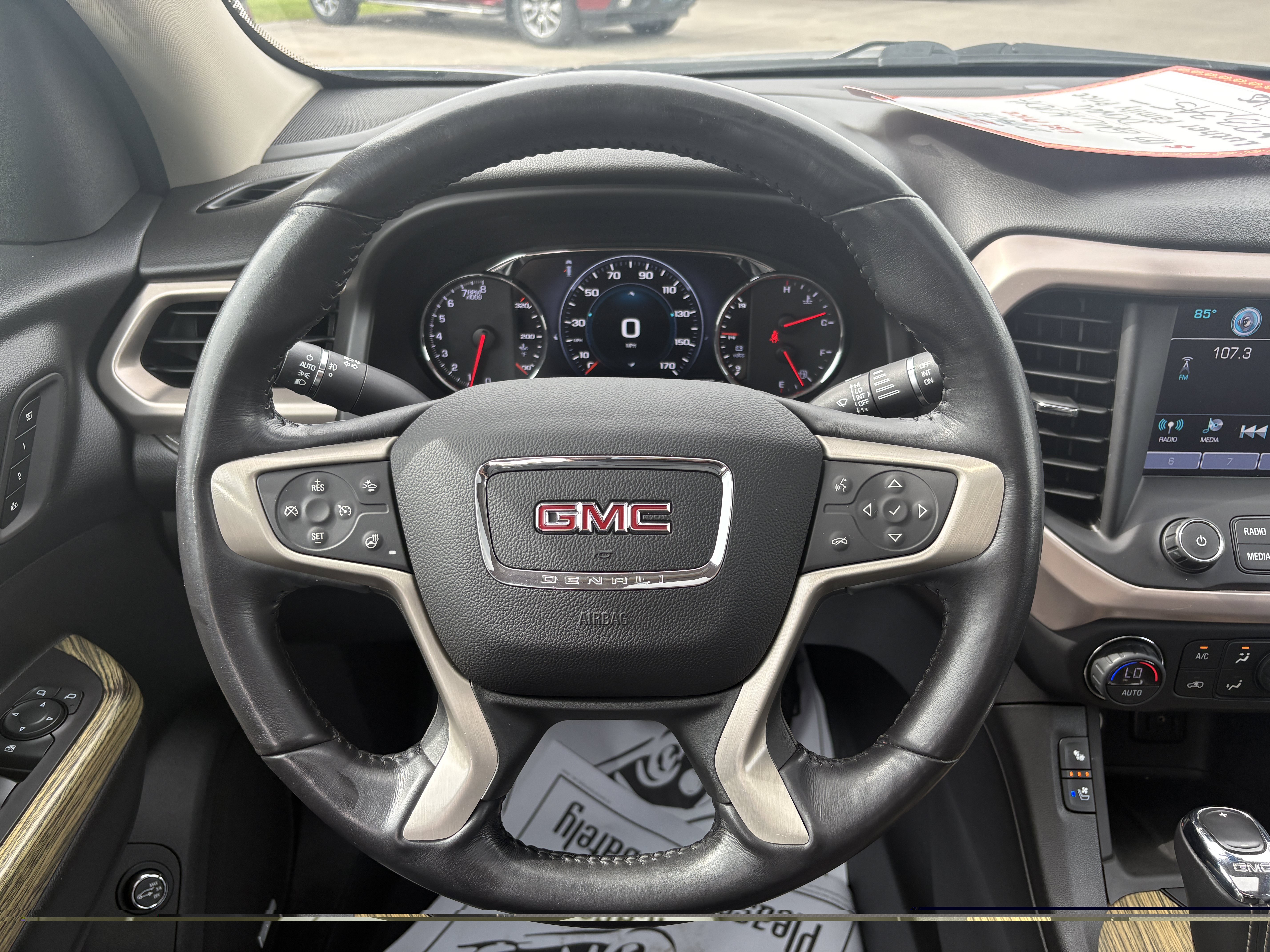 Used 2018 GMC Acadia Denali AWD/4WD image 11
