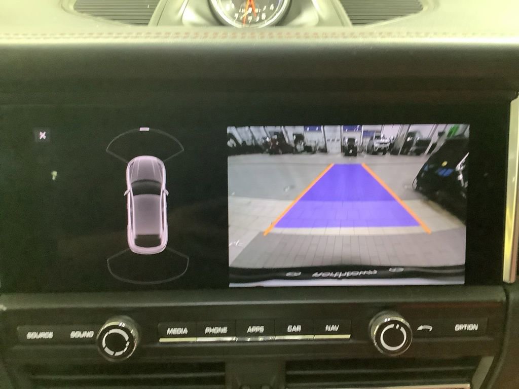 Used 2020 Porsche Macan S image 18