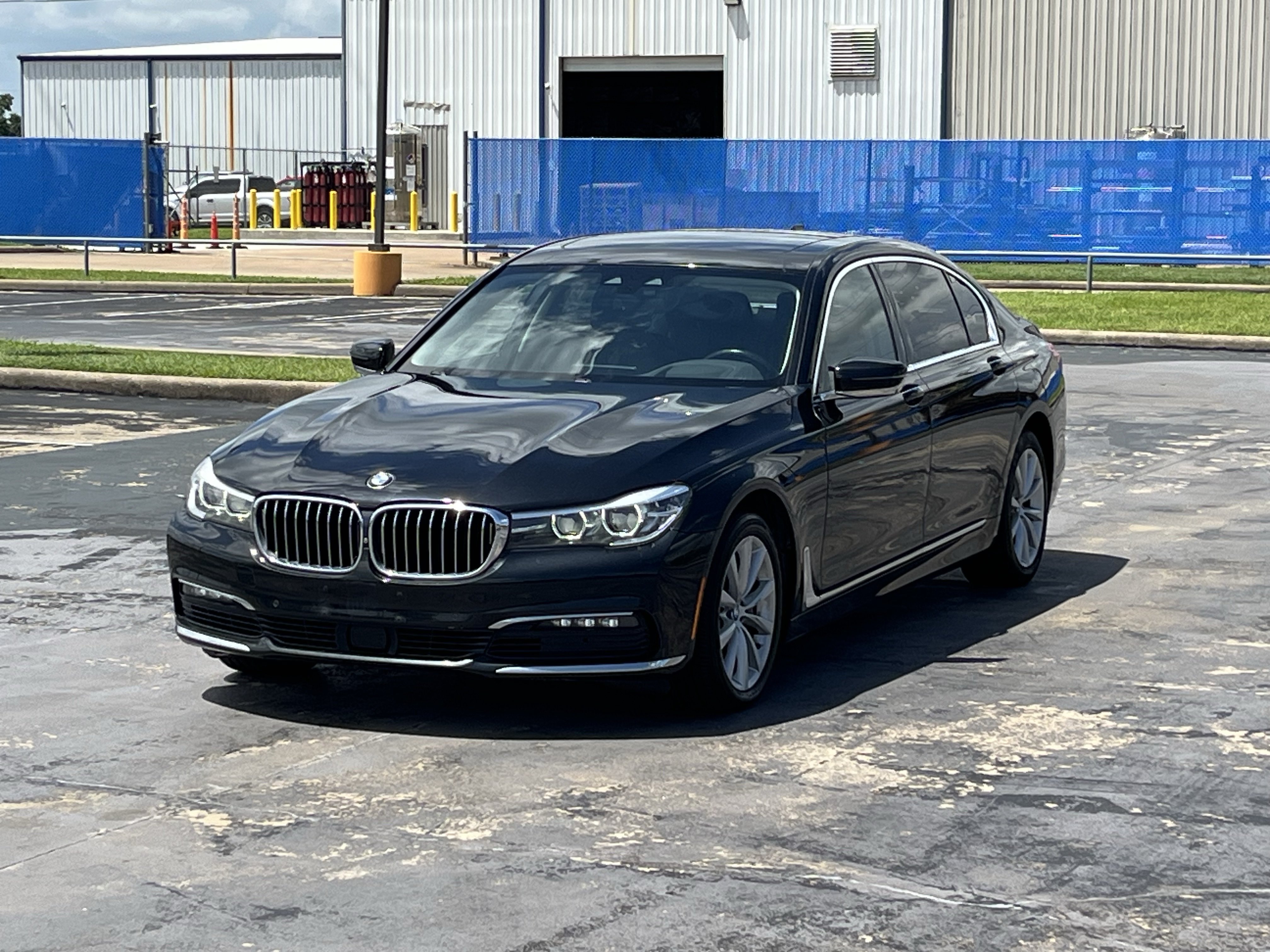 Used 2018 BMW 740i RWD image 3