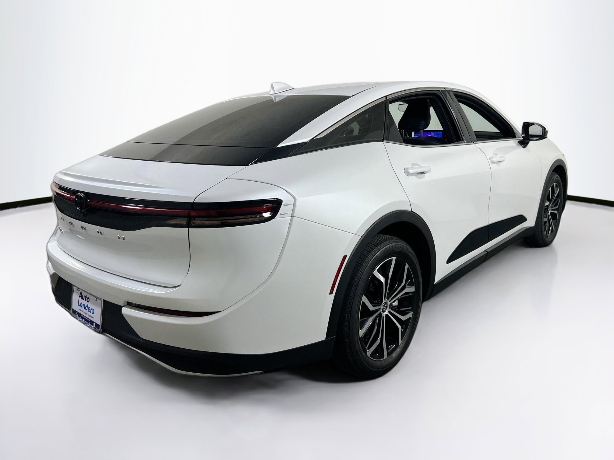 Used 2024 Toyota Crown XLE image 5