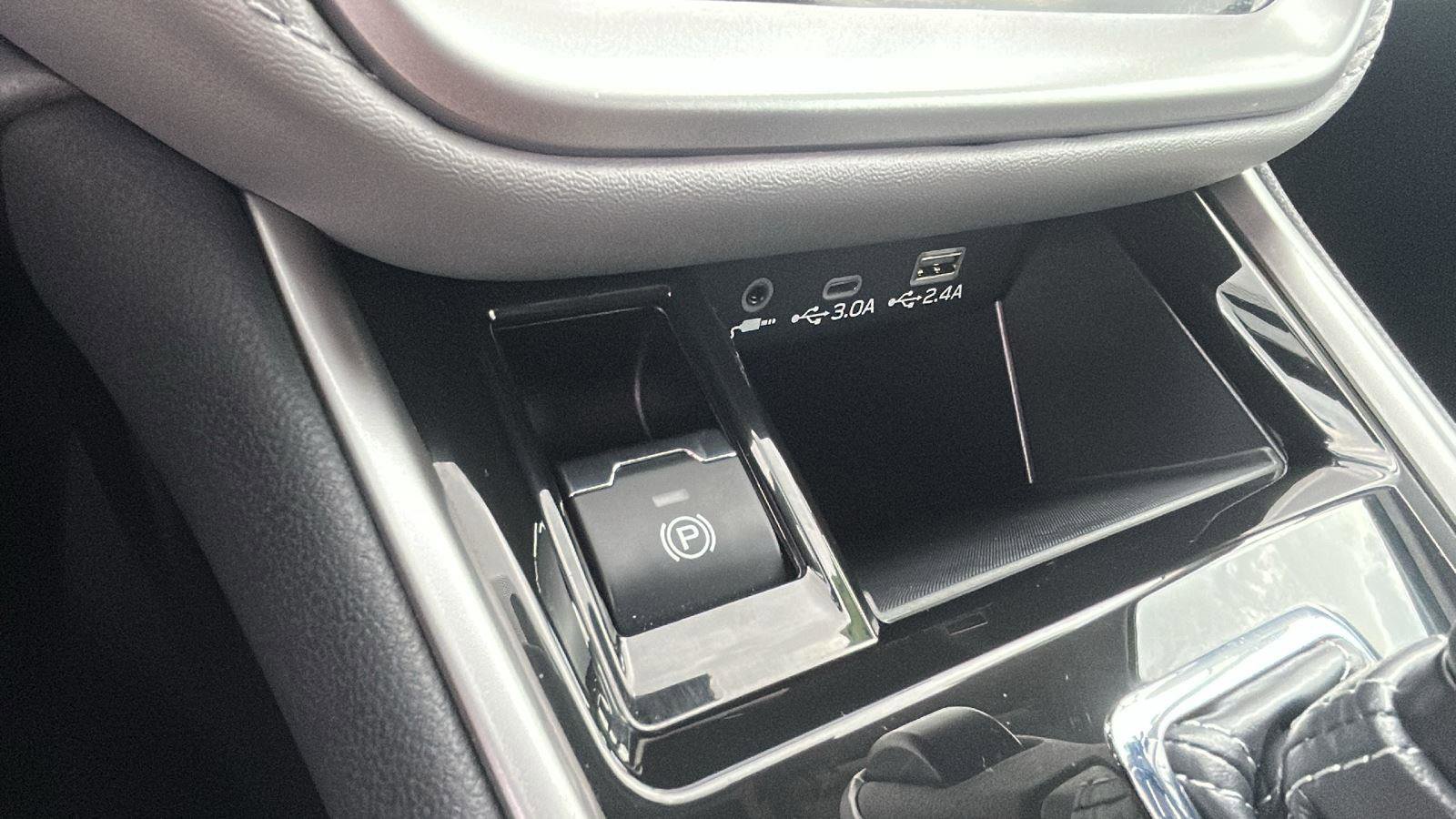 Certified 2025 Subaru Outback Premium image 24