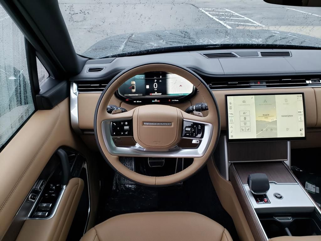 New 2025 Land Rover Range Rover SE image 14