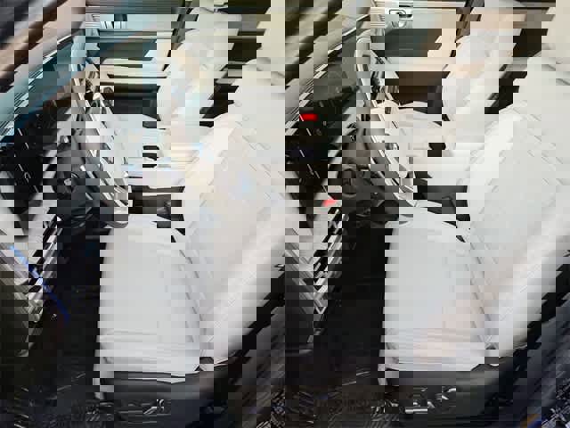 Certified 2025 Hyundai Santa Fe Calligraphy image 16