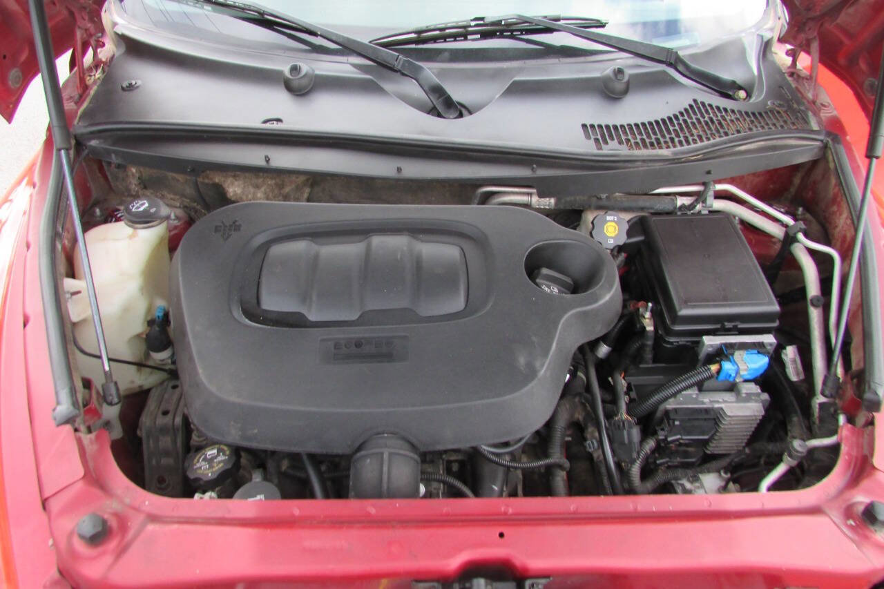 Used 2009 Chevrolet HHR LS image 33
