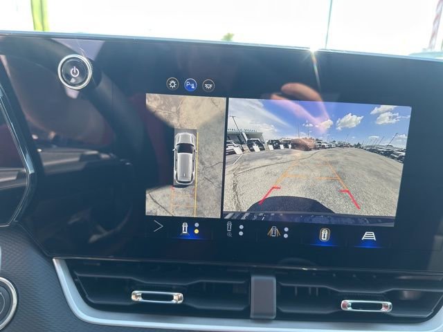 New 2026 Chevrolet Equinox LT w/ Convenience Package II image 24