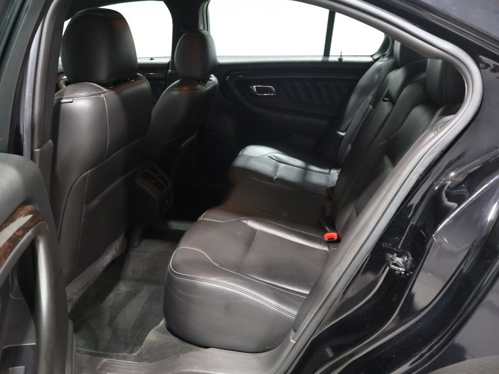 Used 2017 Ford Taurus Limited image 19