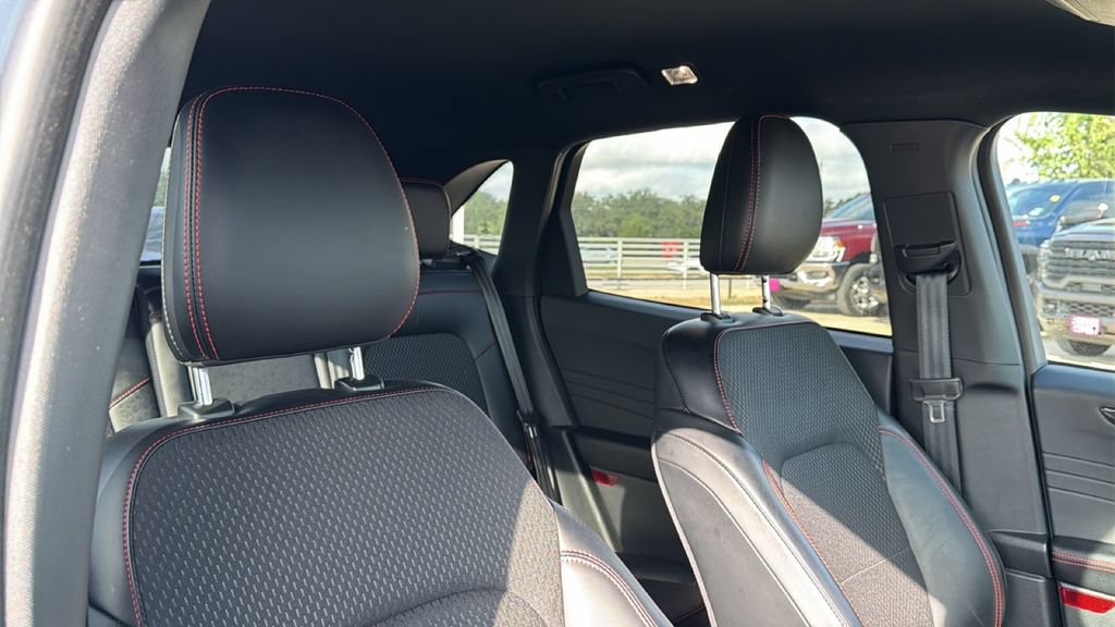 Used 2025 Ford Escape ST-Line w/ Tech Pack #1 FWD image 30