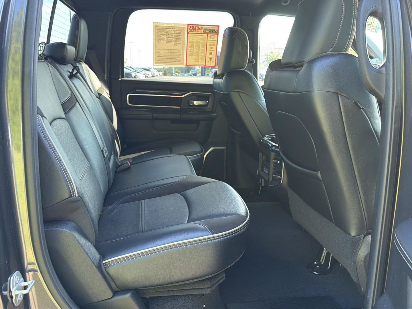 Used 2022 RAM 2500 Laramie w/ Night Edition AWD/4WD image 12