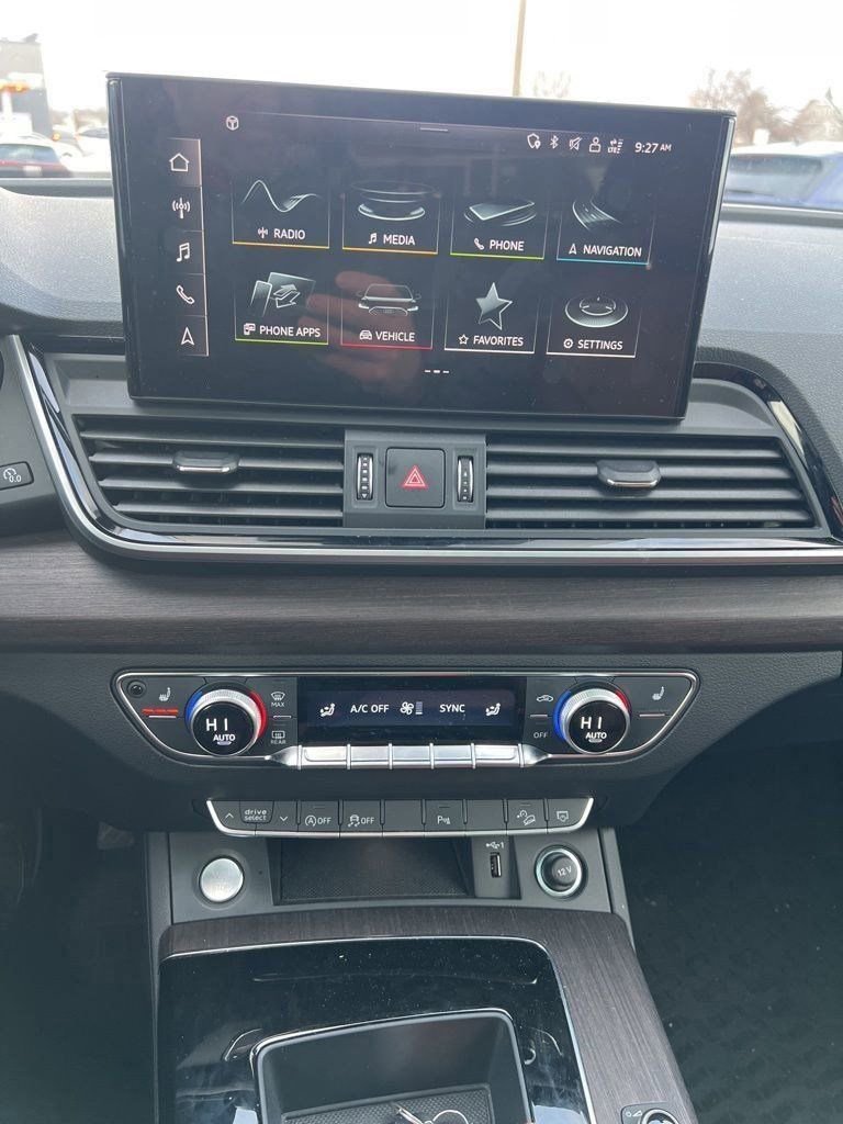 Used 2024 Audi Q5 2.0T Premium image 12