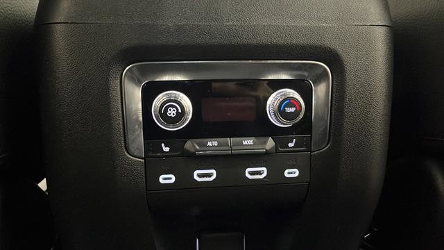 Used 2024 GMC Yukon XL Denali w/ Denali Reserve Package image 38