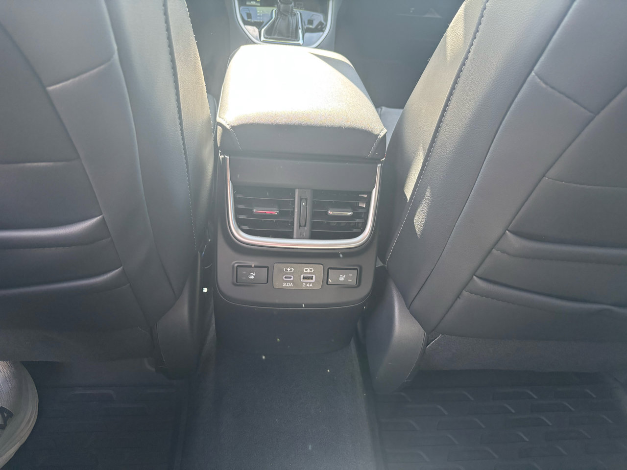 Used 2024 Subaru Outback Limited image 8