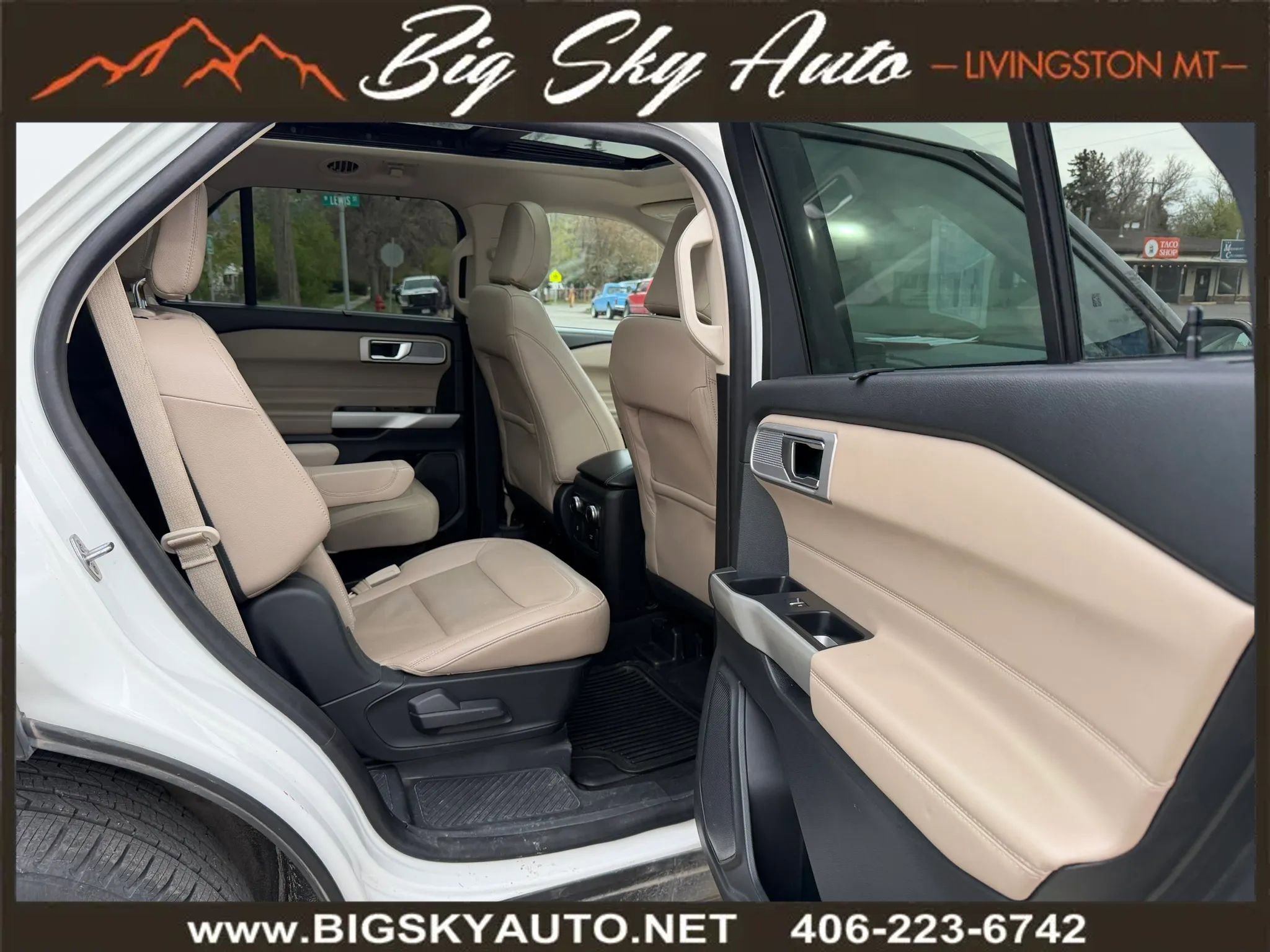 Used 2021 Ford Explorer Limited w/ Equipment Group 301A AWD/4WD image 21