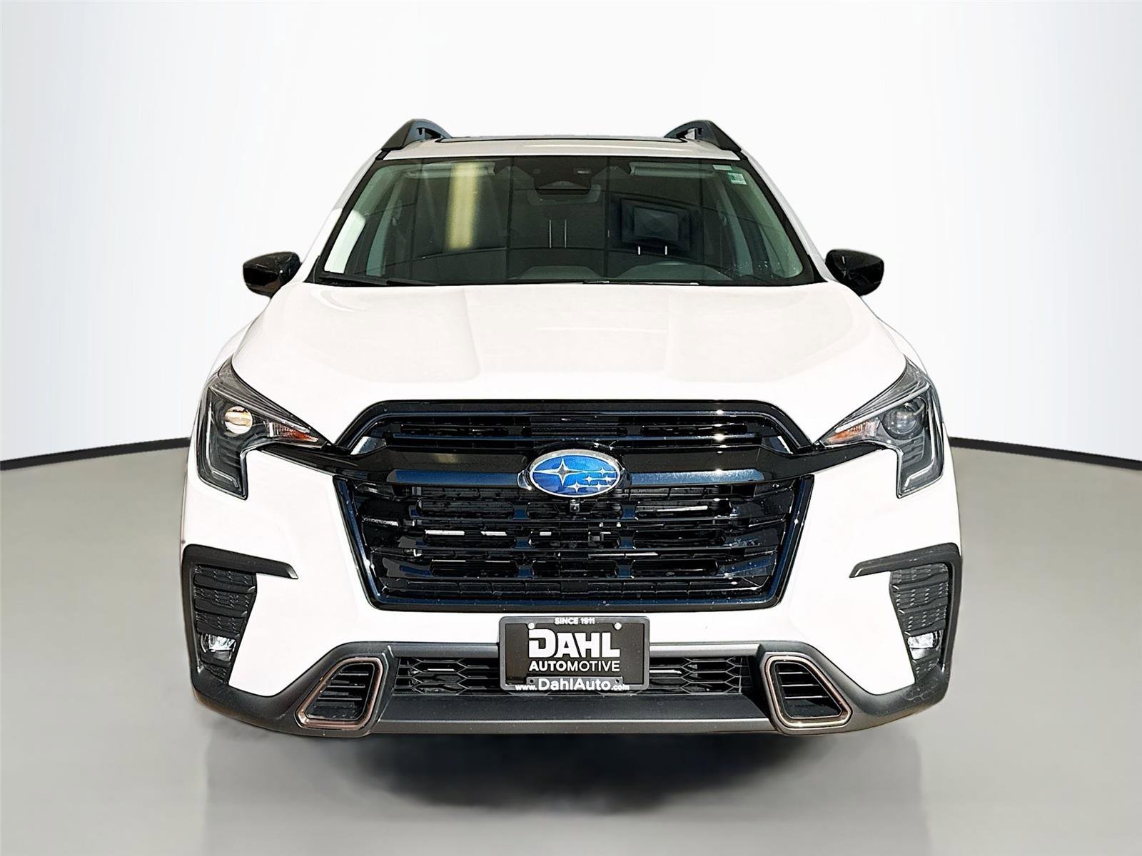 Used 2025 Subaru Ascent Bronze Edition image 2