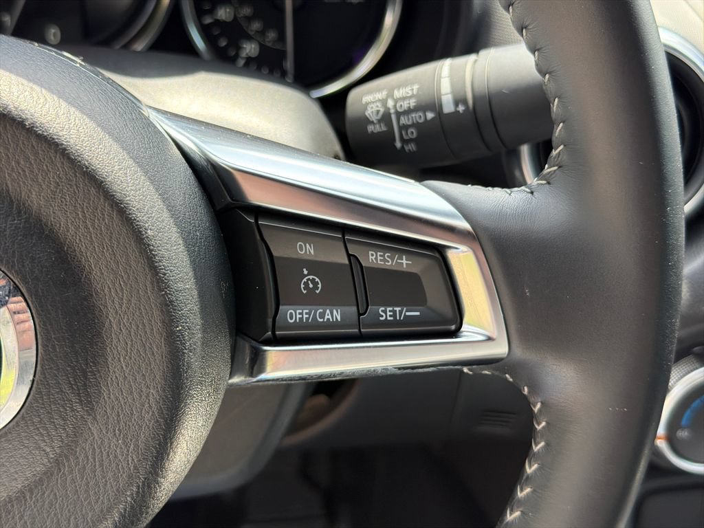 Used 2021 MAZDA MX-5 Miata Grand Touring RWD image 21
