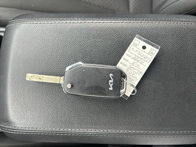 Certified 2024 Kia Sportage LX FWD image 40