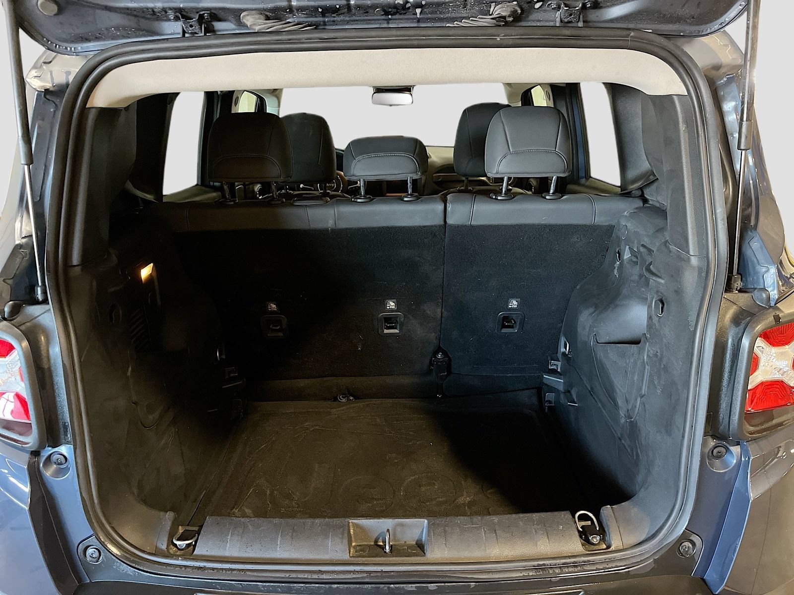 Used 2023 Jeep Renegade Limited AWD/4WD image 27