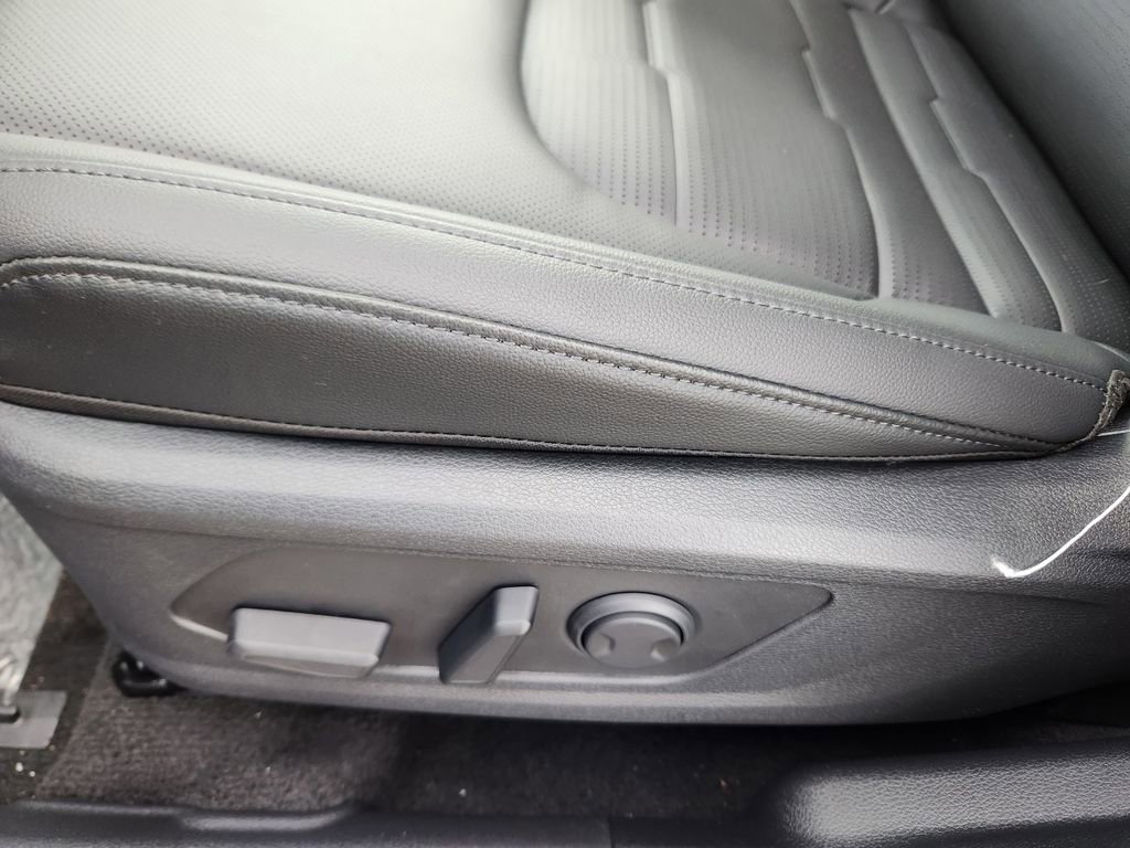 New 2026 Kia Sportage SX image 9