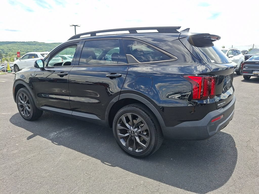 Certified 2023 Kia Sorento X-Line EX AWD/4WD image 4