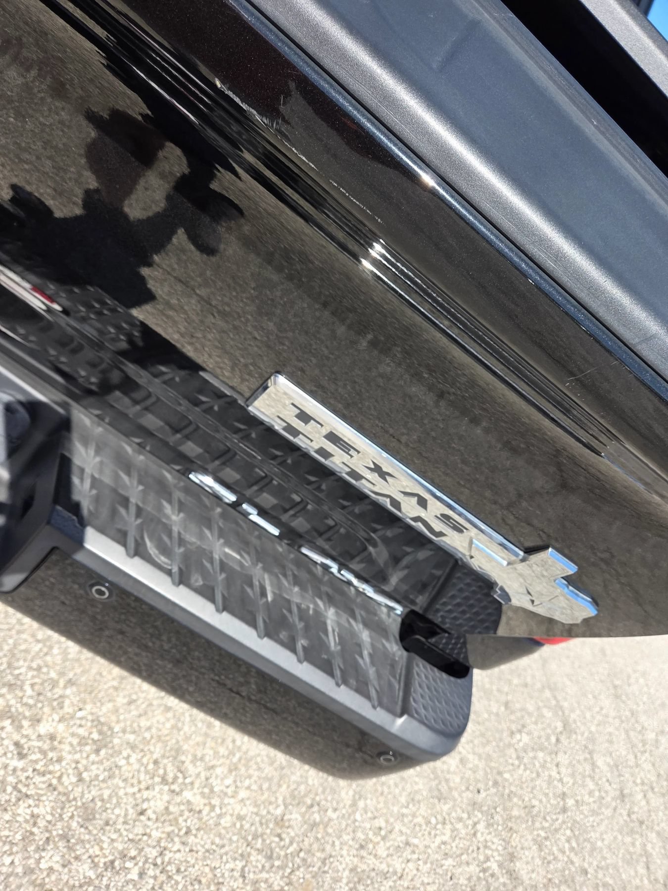 Used 2018 Nissan Titan SL w/ Texas Titan Edition AWD/4WD image 20