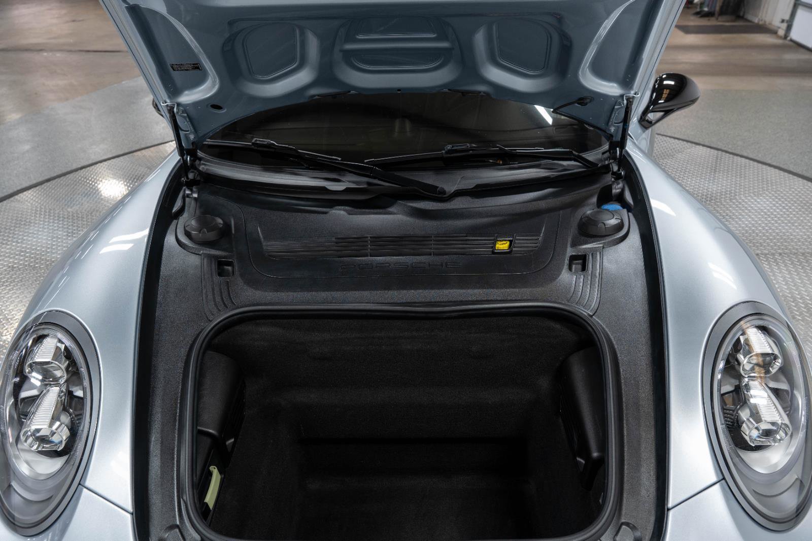 Used 2016 Porsche 911 Turbo image 13
